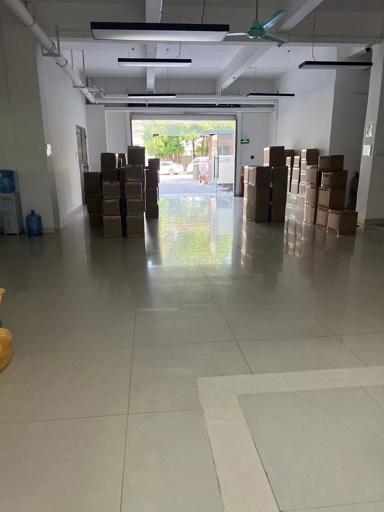 Guangzhou Vinas clothing technology Co., LTD 工場生産ライン