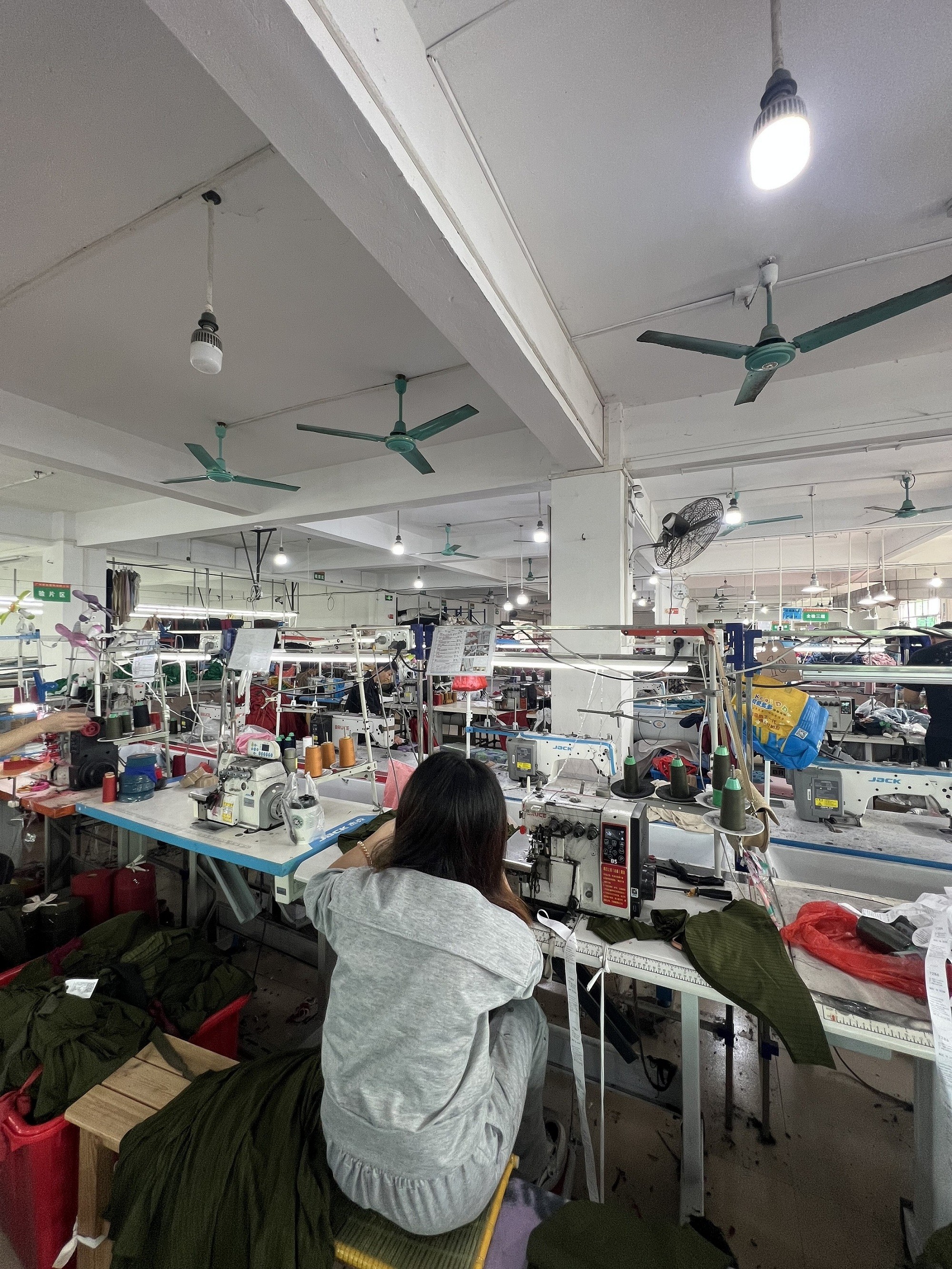 中国 Guangzhou Vinas clothing technology Co., LTD 会社概要