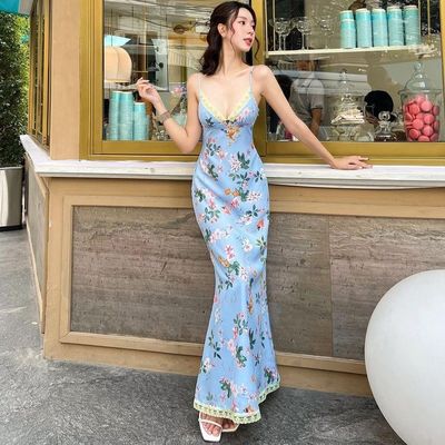 夏の新しいファッションプリント セクシーで背中なしの dantel halter dress