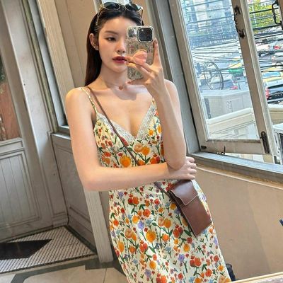 夏の新しいファッションプリント セクシーで背中なしの dantel halter dress
