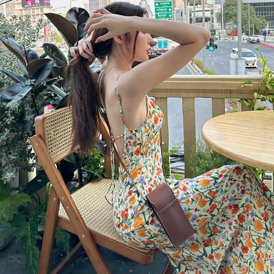 夏の新しいファッションプリント セクシーで背中なしの dantel halter dress