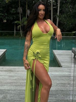 カスタム 春と夏の新しいファッション セクシー 固体色 スリム 高い腰 Vネック ハルタードレス 女性
