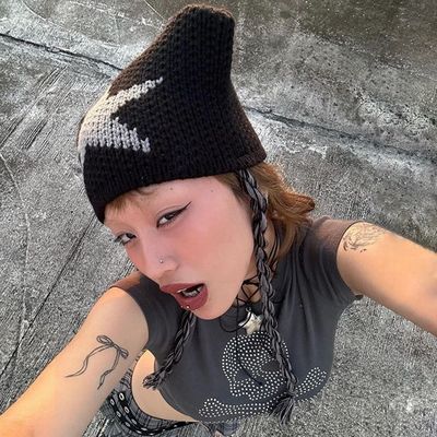 新しいファッションストリートショット スリムフィット カスタムアイロン ダイヤモンド 短袖Tシャツ 女性