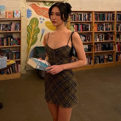 女性の夏の新しいセクシースタイル 子供のプリント フロントストラップドレス